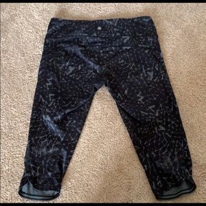 Lululemon cropped leggings